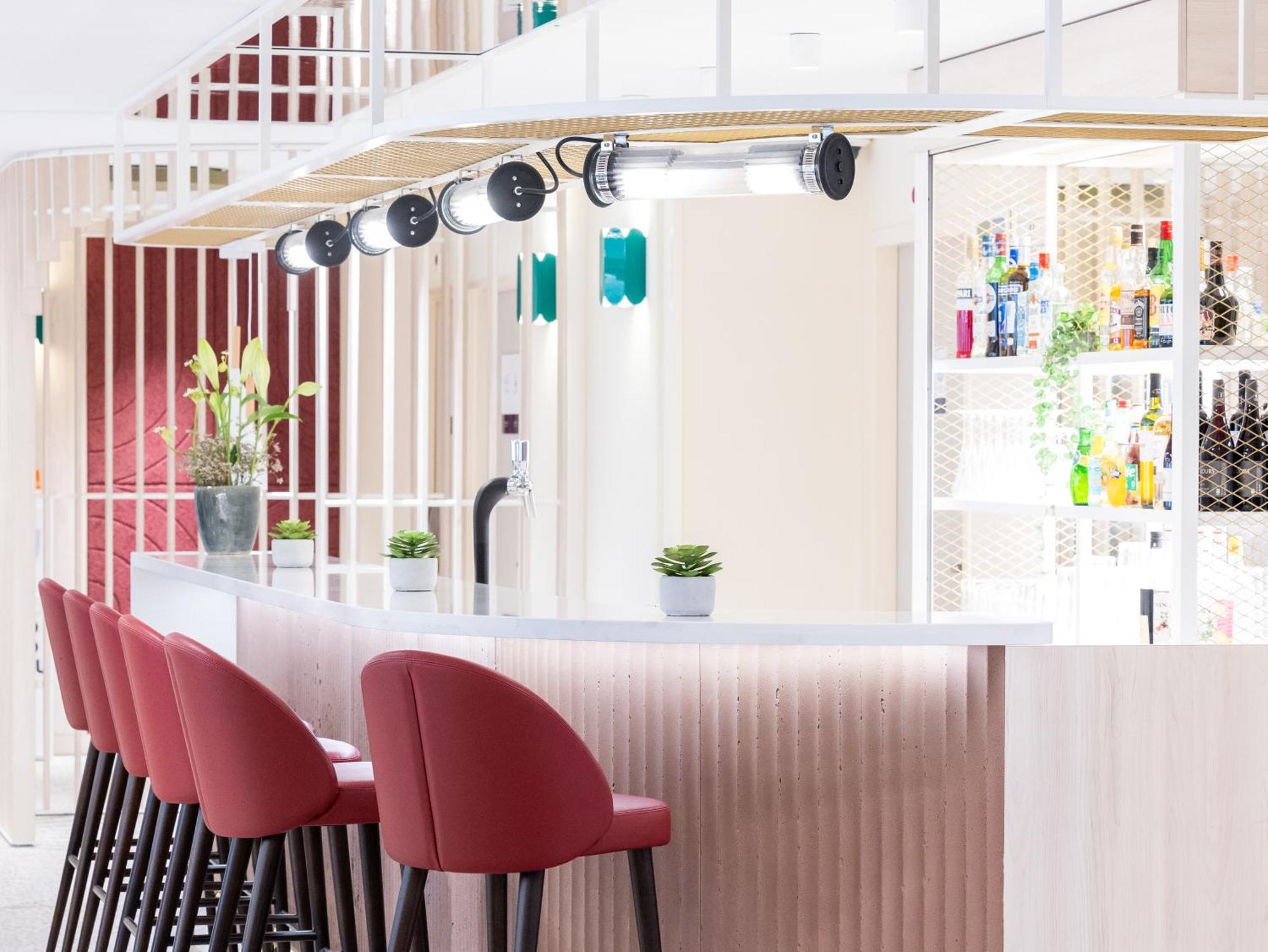 Novotel Suites Montpellier Antigone Exterior photo